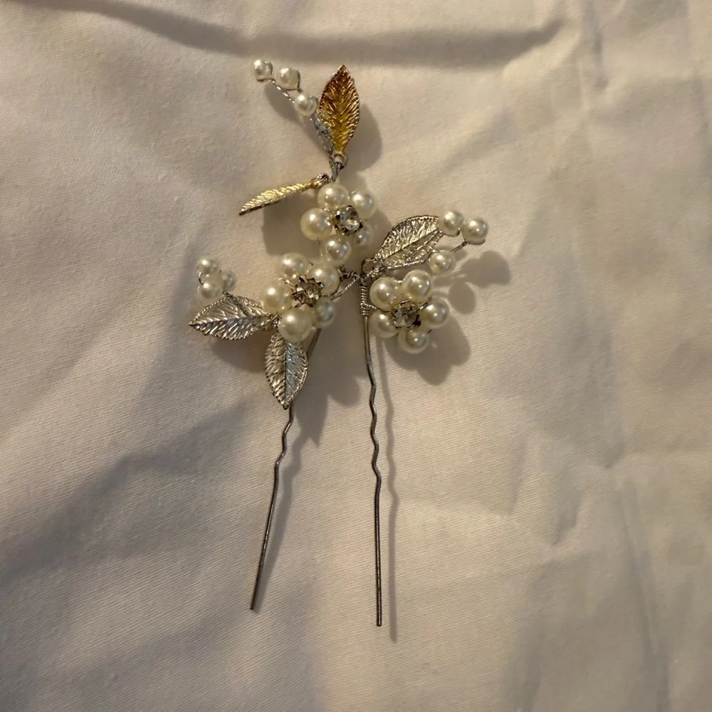 Elegant Silver and pearl-style hair pins - very pretty!